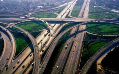 重庆市围绕补齐交通基础设施建设短板 制定了交通建设“三年行动计划”