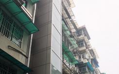 杭州 首台廊桥式加装电梯