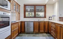 举手拍卖会在高端销售中获得回报