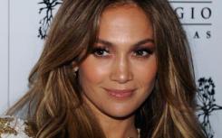 Jennifer Lopez和Alex Rodriguez买了Jeremy Piven的Malibu垫