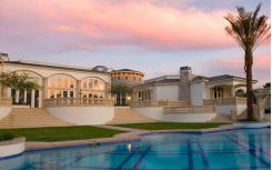 Jim Belushi以2790万美元重新列出加州豪宅