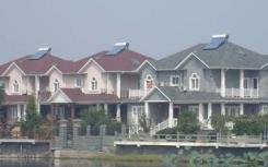 这个近乎全新的海滨住宅中欣赏河流全景