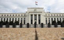 美联储在利率上升时停滞不前