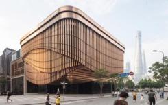 上海的复星基金会大楼设有动感窗帘