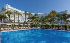 Riu Palmeras完成了2200万欧元的翻新工程