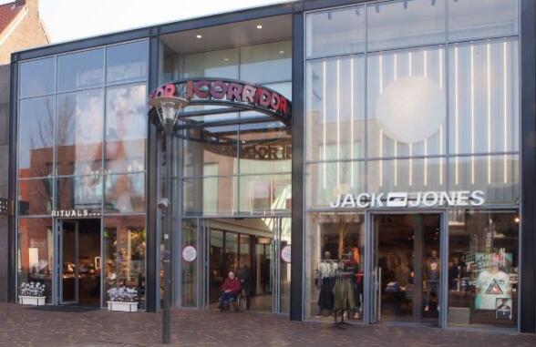 世邦魏理仕出售五个荷兰购物中心