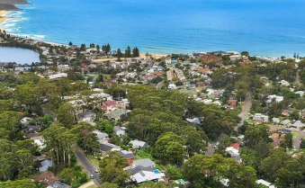 在房地产市场充满不确定性的时候 悉尼的买家似乎都在涌向中央海岸