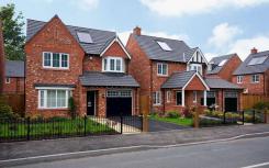 英国平均房屋价格上涨至240677英镑