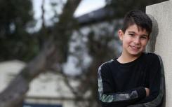八岁男孩在悉尼西南部拍卖会上抢购投资物业