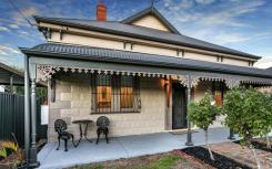 南澳大利亚州字符房屋以695,000美元的价格售出