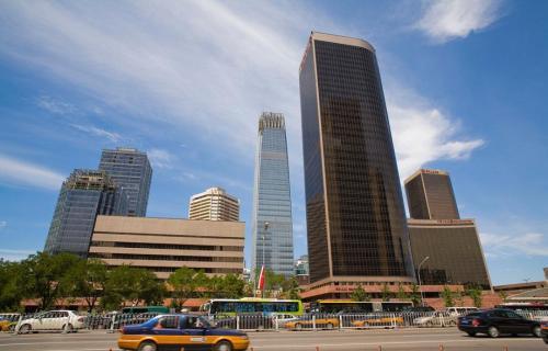 卓越商企服务宣布于香港联合交易所有限公司主板上市计划