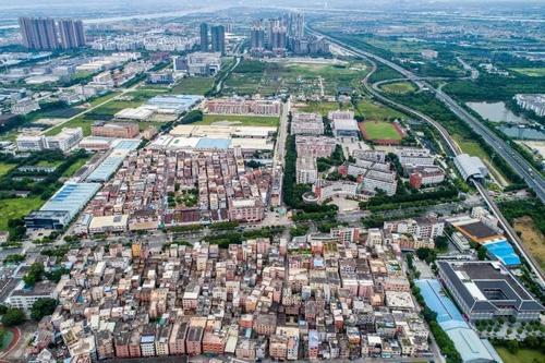 富力地产成为广州番禺胜石村旧改项目正式合作改造企业