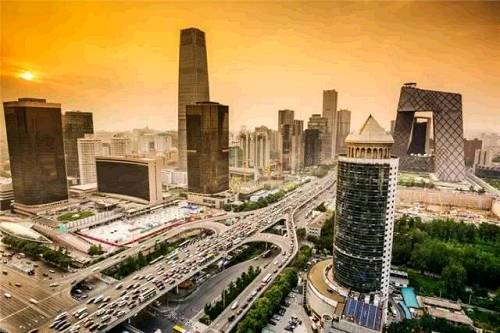 2017年11月，北京市规划国土委、北京市住建委联合印发《关于进一步加强利用集体土地建设租赁住房工作的有关意见》，提出5年内将供应1000公顷集体土地，用于建设集体租赁住房。