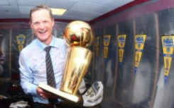 NBA教练Steve Kerr为旧金山之家支付高级费用