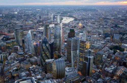 以美元计算的伦敦房价自2015年以来下跌了10%