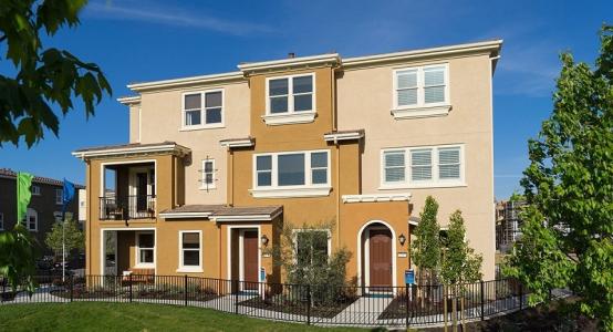 5 River Forest的房屋价格为300万美元以上这是怎么回事。