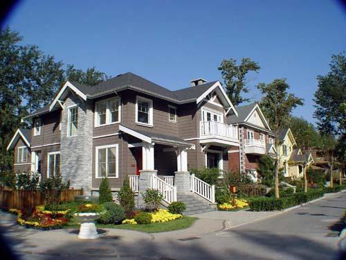 多伦多的销售和价格攀升但房屋价格在905年下跌