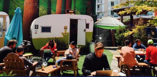 以露营为主题的联合办公地点在旧金山市中心开业