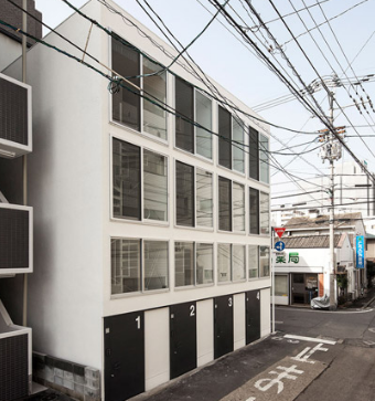 BeFunDesign在日本建造了四栋超瘦房屋