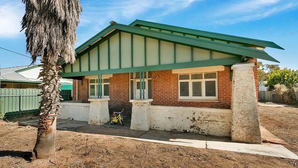 以不到$ 100,000的价格在南澳大利亚州的欧文抢购翻新住宅