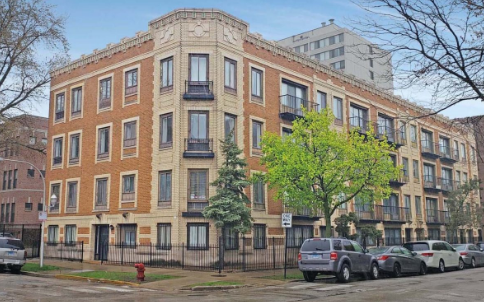 Interra房地产经纪人在芝加哥北区的多户家庭总销售额超过500万美元