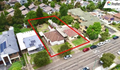 西悉尼的两个房主联手出售30万澳元的房屋