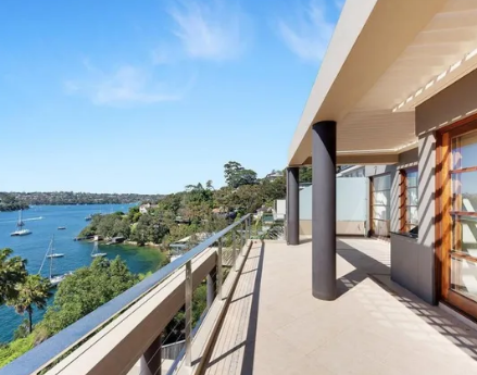 澳大利亚电视主持人在悉尼房地产市场上实现梦想