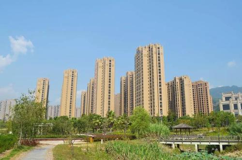 中国土地市场网发布了兰州市红古区四宗国有土地使用权挂牌出让公告
