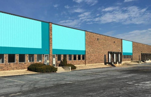 伊利诺伊州的Lee＆Associates完成了一些郊区工业交易