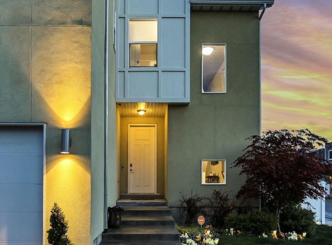 八门课程将教您如何花费30美元修复和翻转房地产