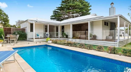 汉普顿式布莱尔戈里海滨别墅的售价比底价高出50万澳元