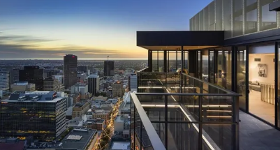 Realm Adelaide顶层公寓以数百万美元的价格出售