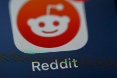 Reddit筹集了4.1亿美元以变得很棒