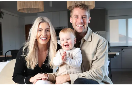 房屋规则决赛入围者着手一个新的家庭项目