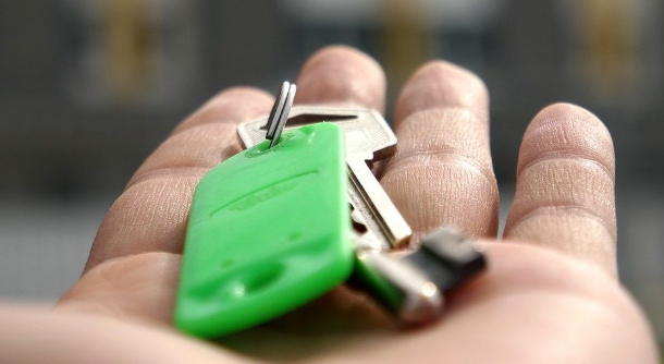 在三角区买房还是租房更便宜