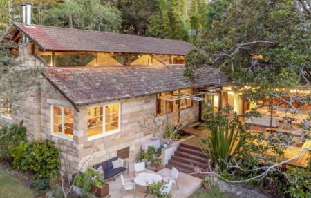 Cole重新设计后首次进入地产市场