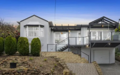 购房者对全面翻修的海顿住宅的需求旺盛