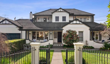 维多利亚地区价值数百万美元的待售房屋