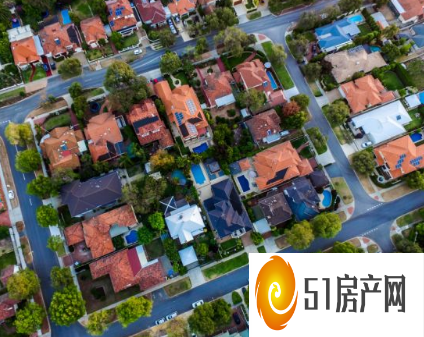 在房地产繁荣和工资增长缓慢的情况下 房价收入比继续攀升