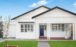 租房者在热拍卖中重建吉朗西区