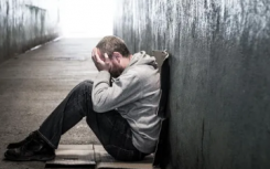 年轻的维多利亚人面临无家可归