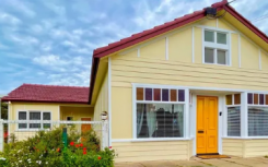 电视主持人出售历史悠久的 Crib Point Settlement Store房屋