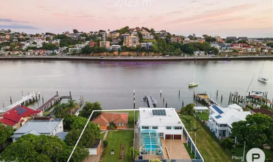 考特尼·塔尔博特出售了两座价值数百万的河滨住宅