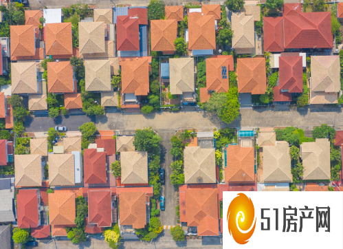 住宅市场依然脆弱但房价小幅上涨