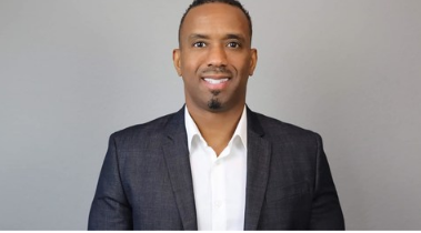 Frisco REMAX房地产经纪人TerryHendricks入选国家奖