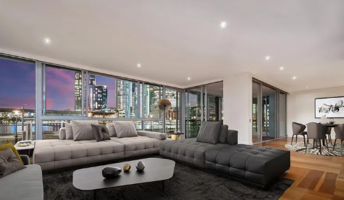 位于滨海黄金地段的 CBD 公寓以 1200 万美元的价格上市