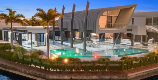 昆士兰州拥有 14 万美元游泳池的现代杰特森住宅即将上市