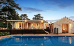 寻找提供现代生活方式的老房子