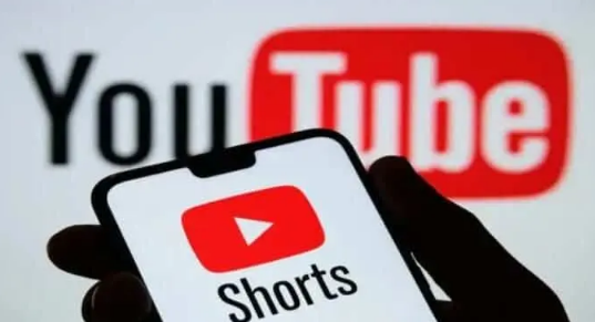 如何在 YOUTUBE 上创建短视频