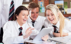 几乎一半的澳大利亚父母担心孩子永远买不起房